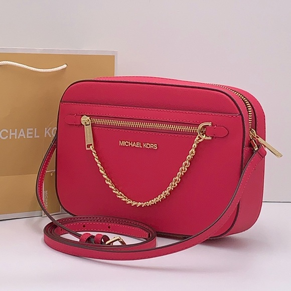 MICHAEL KORS
Jet Set Large Saffiano Leather Crossbody Bag
ELECTRIC PINK
NWT - Picture 11 of 16